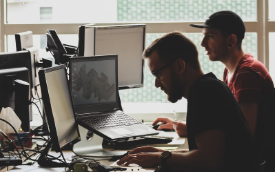 Servicios de desarrollo y Operaciones